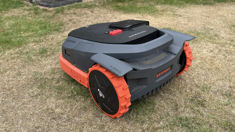 Análisis del Segway Navimow X350 2 Segway Navimow X350 en el césped