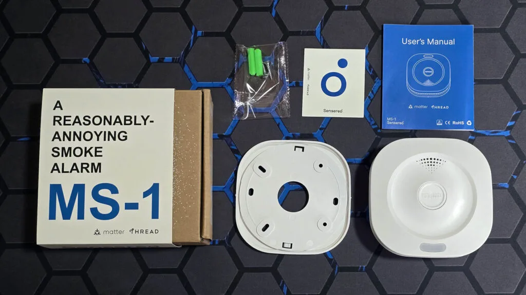 Automatizaciones Home Assistant Principiantes 7 Sensereo MS-1 Matter-over-Thread Smoke Alarm Review by SmartHomeScene: Package Contents