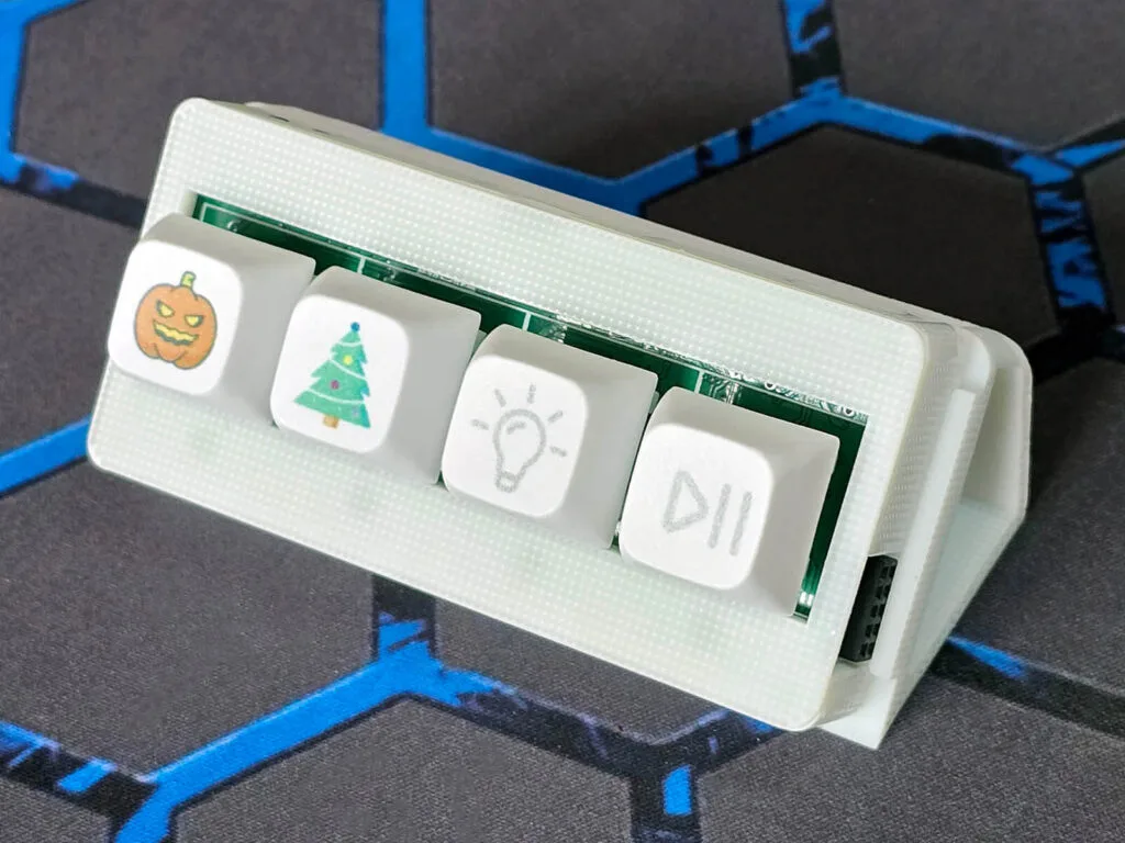 Revisión Apollo Macro Deck 15 Apollo Automation BTN-1 Macro Deck Review: Angled Mount