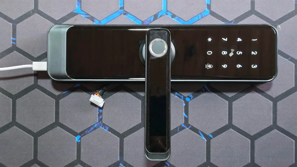 Reseña Cerradura Inteligente Zemismart 13 Zemismart A270 Zigbee Door Lock Powered by USB-C