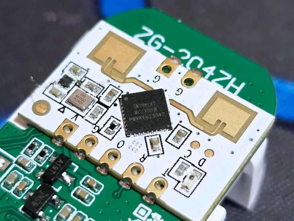 Análisis Sensor Presencia Batería 7 Tuya Zigbee Battery Presence Sensor ZG-204ZH Review SmartHomeScene: mmWave Radar Sensor