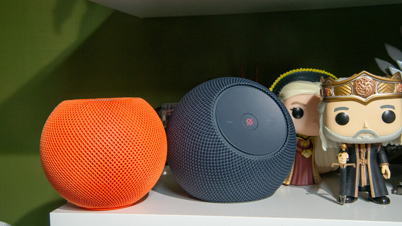Análisis Echo Dot Max 3 Amazon Echo Dot Max junto al HomePod Mini
