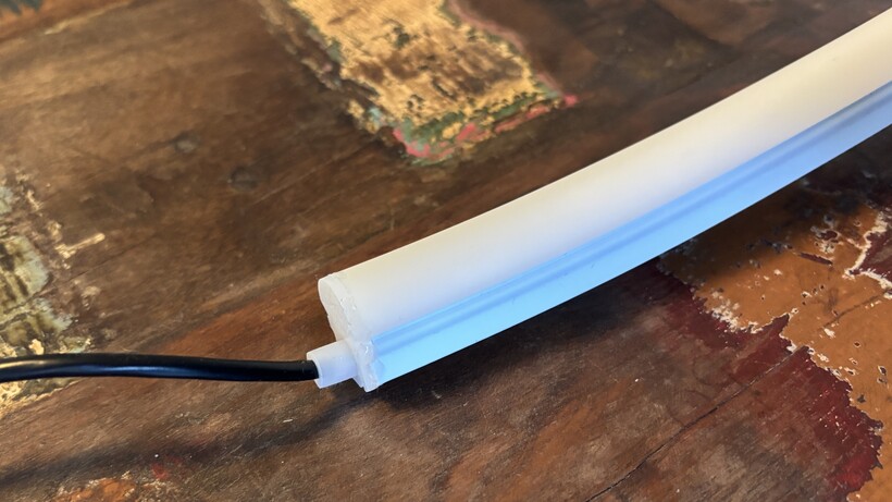 Revisión Lámpara Piso RGBICWW 5 Tira de luz de la Lámpara de Piso SwitchBot RGBICWW por sí sola