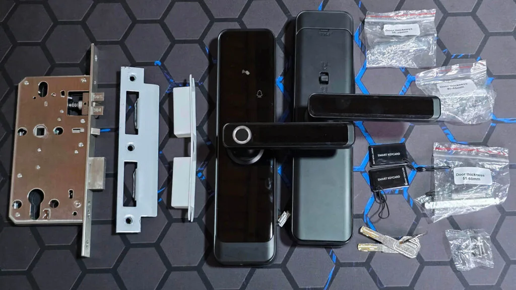 Reseña Cerradura Inteligente Zemismart 3 Zemismart A270 Zigbee Door Lock Package Contents