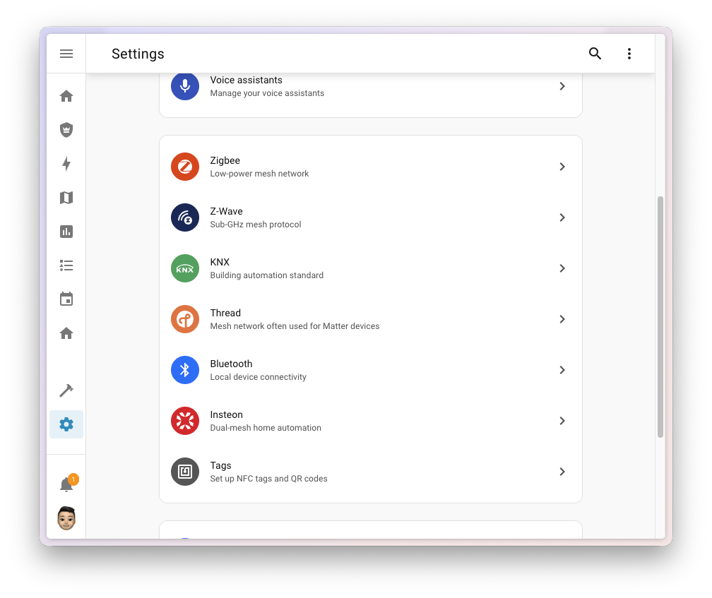 Home Assistant 2026.1: Casa con Dashboard 🥂 5 Captura de pantalla que muestra la nueva sección de protocolos en la página de Ajustes con Matter, Zigbee, Z-Wave, Thread, Bluetooth, KNX e Insteon.