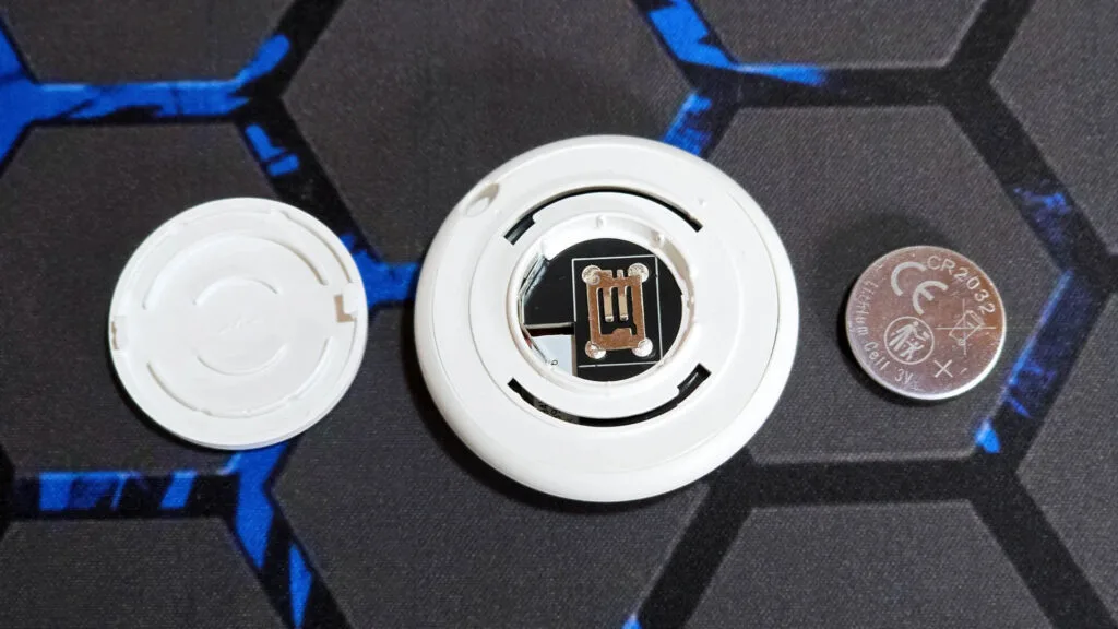 Revisión Botón Inteligente Zigbee 8 Tuya Zigbee SOS Smart Button Review Battery