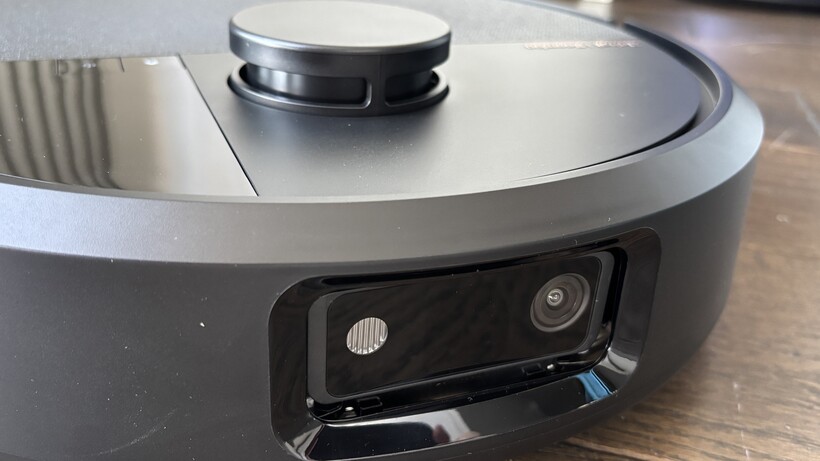 Reseña iRobot Roomba Max 505 21 Cámara y LiDAR del iRobot Roomba Max 505 Combo