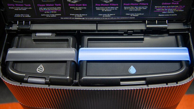 Revisión Shark PowerDetect UV Reveal RV3000XEUK 13 Depósitos de agua del Shark PowerDetect UV Reveal RV3000XEUK