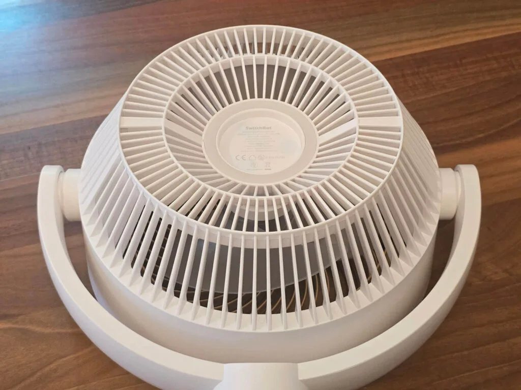Revisión Ventilador Circulador SwitchBot 7 Parte trasera del cabezal del Ventilador Circulador Inteligente SwitchBot