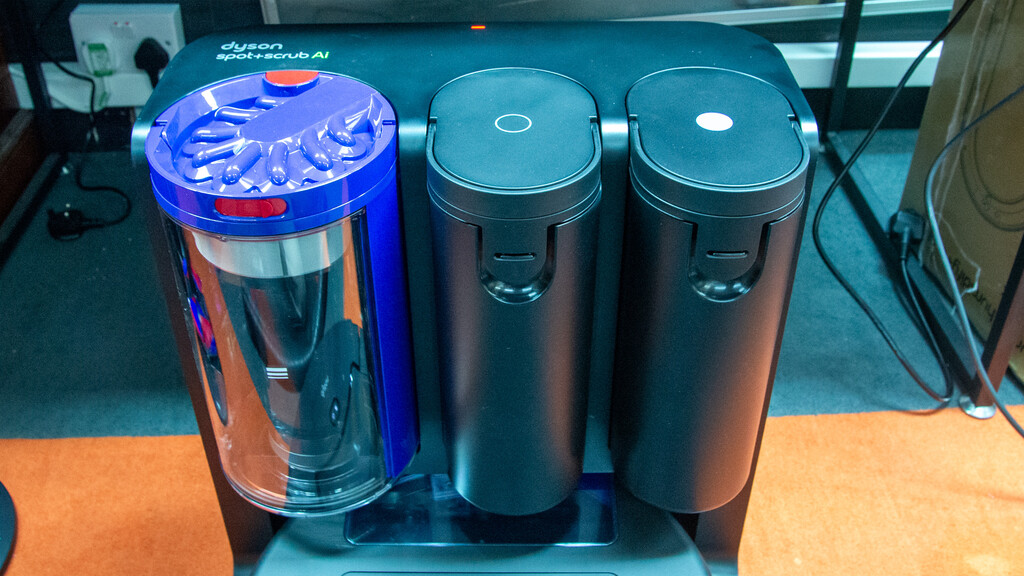 Dyson Spot+Scrub Ai: Opinión 5 Depósitos de agua Dyson Spot+Scrub Ai