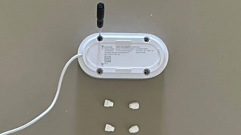 Reseña detector fugas agua 5 GoveeLife Smart Water Leak Detector 1S tornillos