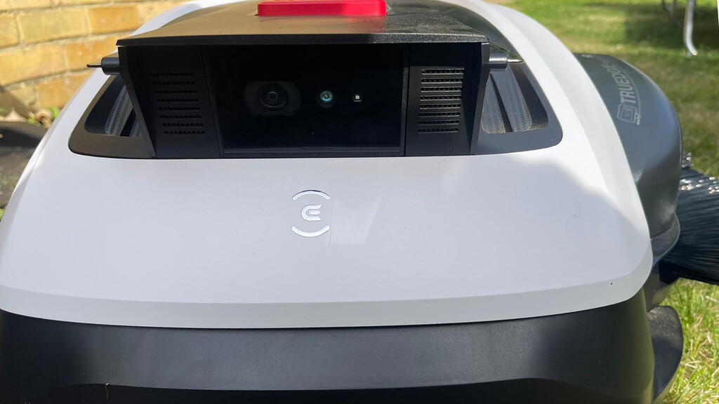 Análisis ECOVACS GOAT O1200 11 Cámara frontal del ECOVACS GOAT O1200 LiDAR Pro